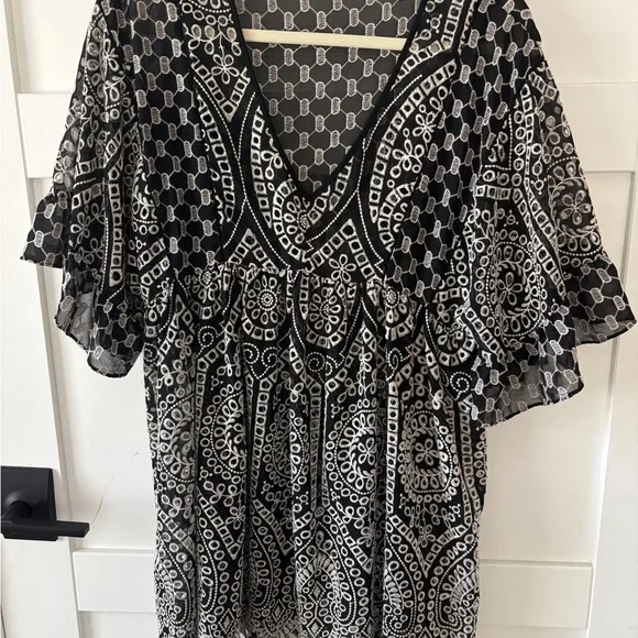 Anthropologie Brooke Eyelet Swing Dress, by Akemi + Kin - Black motif, sz 4P EUC - Picture 5 of 6